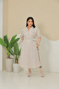 Chamise Plus Size Listrado com Cinto Forrado e Bolsos – Tecido Linho