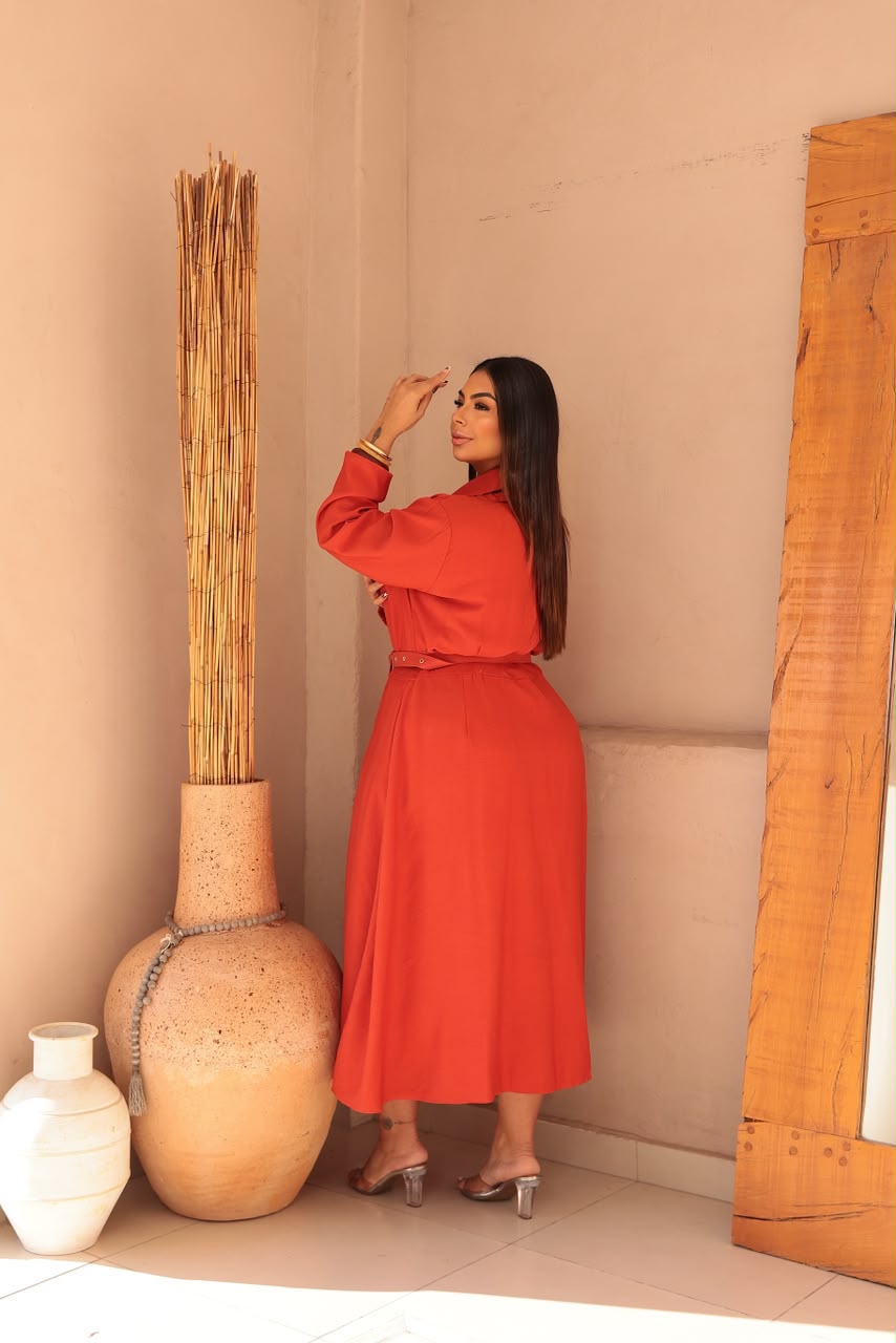 Chemise Plus Size de Manga Longa com Cinto e Bolsos - Tecido Sensorial