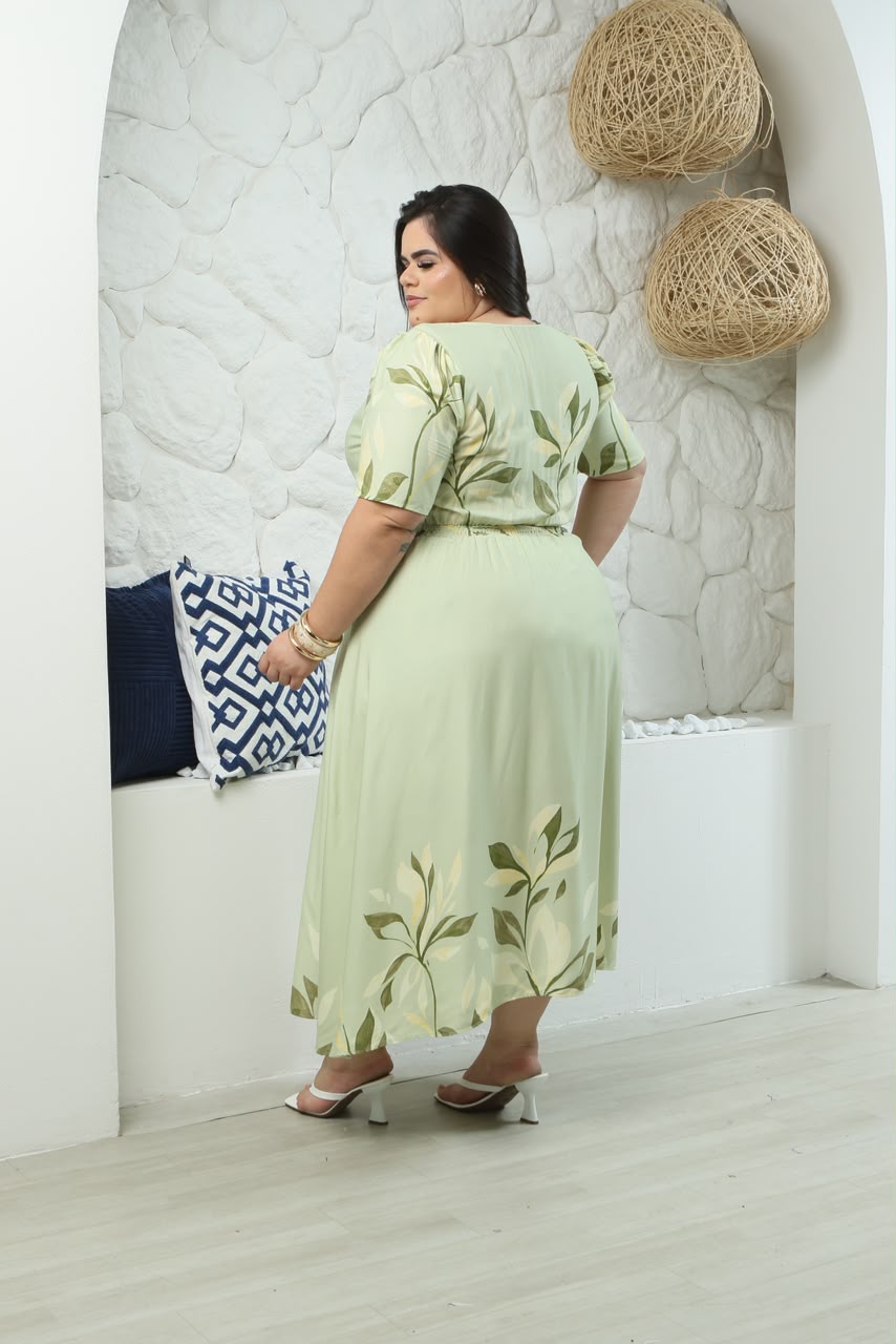Vestido Plus Size com Regulagem na Cintura - Tecido Jacquard