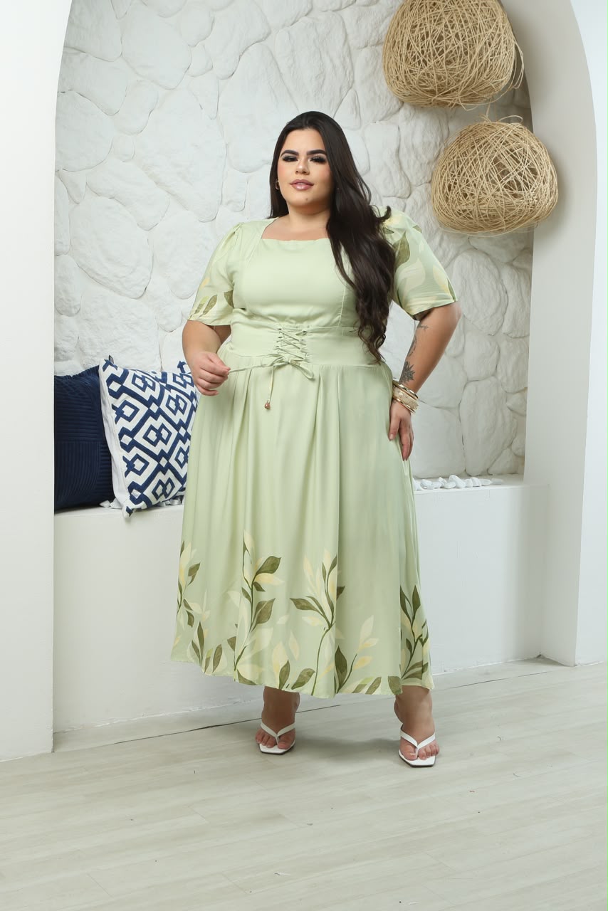 Vestido Plus Size com Regulagem na Cintura - Tecido Jacquard