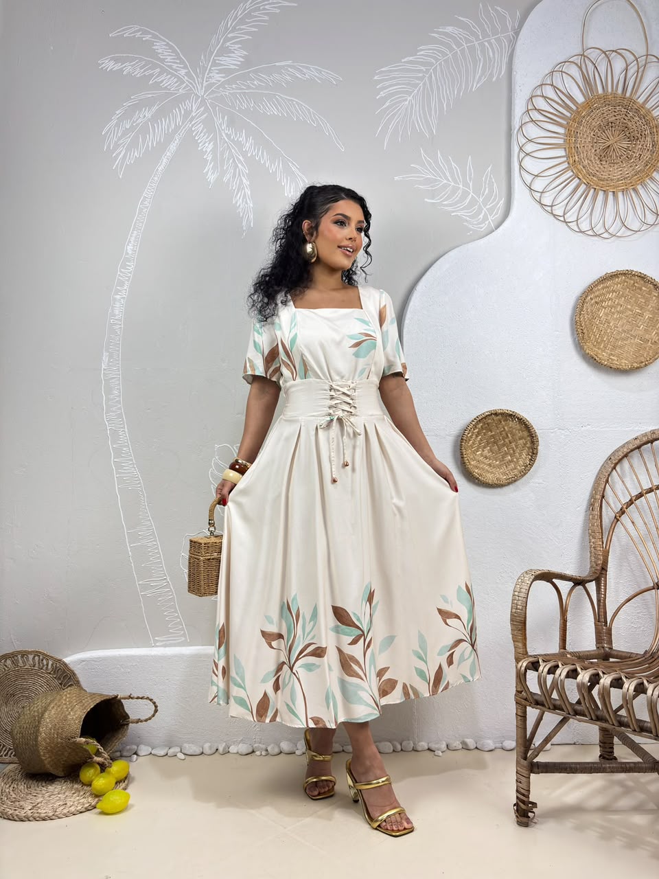 Vestido com Regulagem na Cintura - Tecido Jacquard