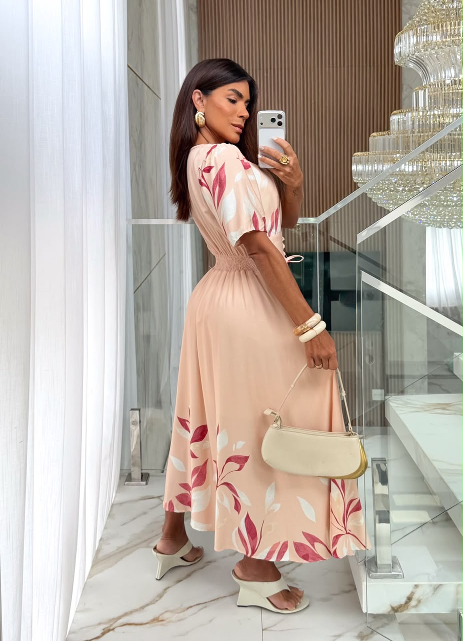 Vestido com Regulagem na Cintura - Tecido Jacquard