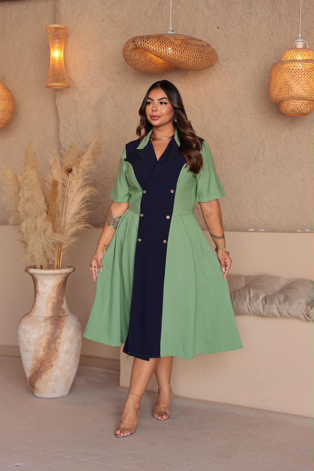 Vestido Plus Size Bicolor – Tecido Sensorial